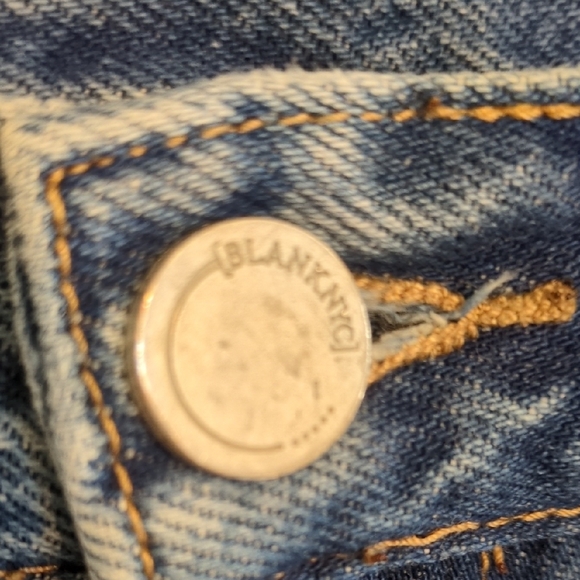 Blank NYC Two-Tone Straight Leg Jeans Bleach Light to Dark Blue Sz 24 - Picture 12 of 15